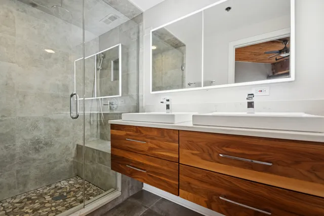 $679,000 | 411 West Ontario Street, Unit 601, Chicago, IL 60654