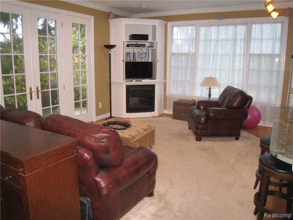 1112 Harvard Road Grosse Pointe, MI 48230 - Photo 13 of 28 Family Room