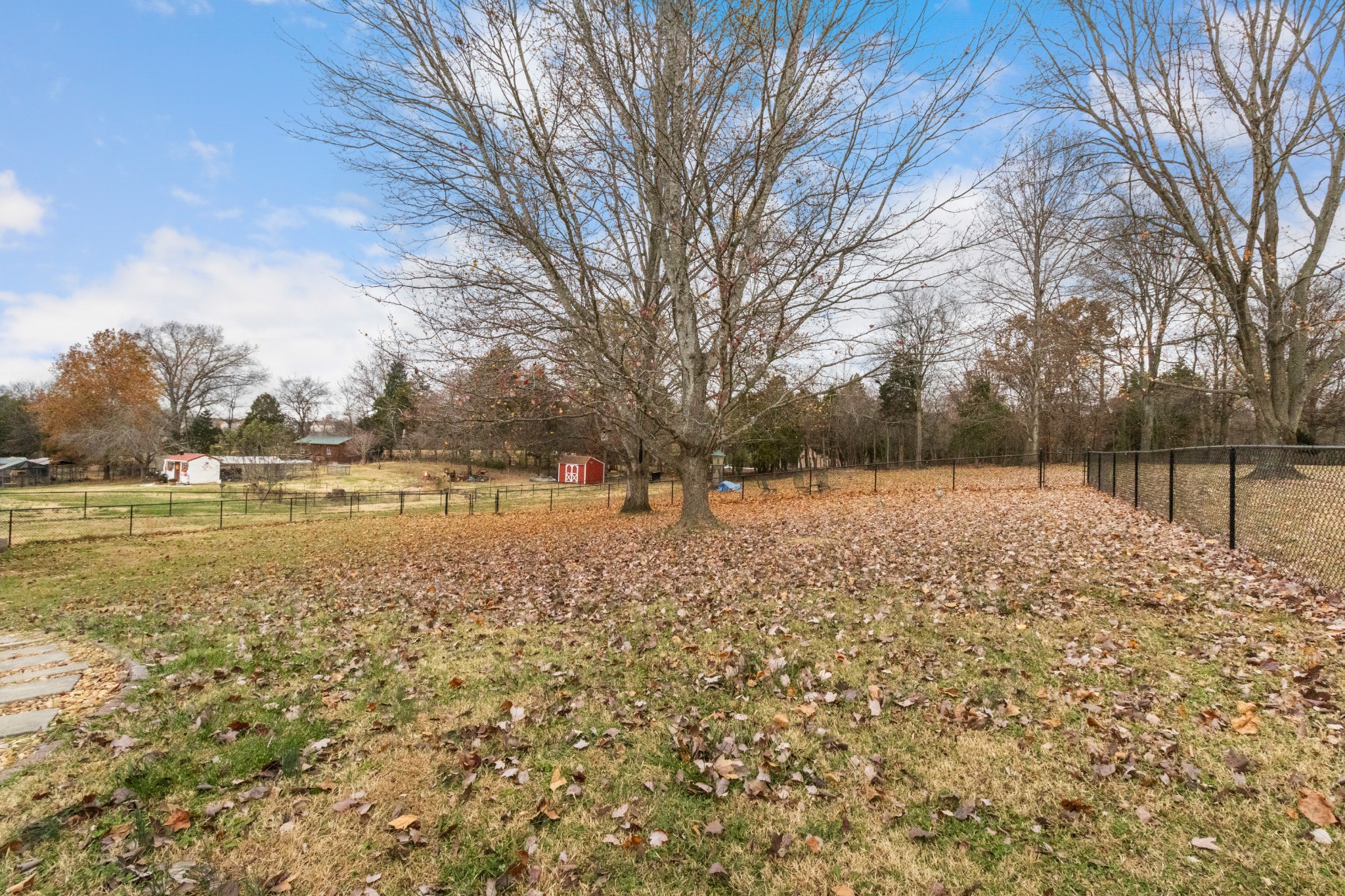 4027 Apple Road Clarksville, TN 37043 - Photo 2 of 40 Gallery Image 2