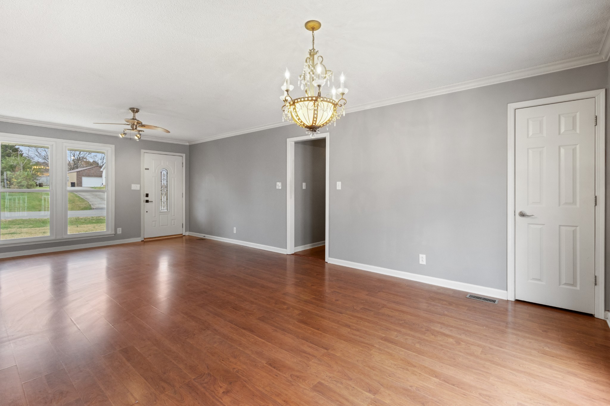 4027 Apple Road Clarksville, TN 37043 - Photo 3 of 40 Gallery Image 3