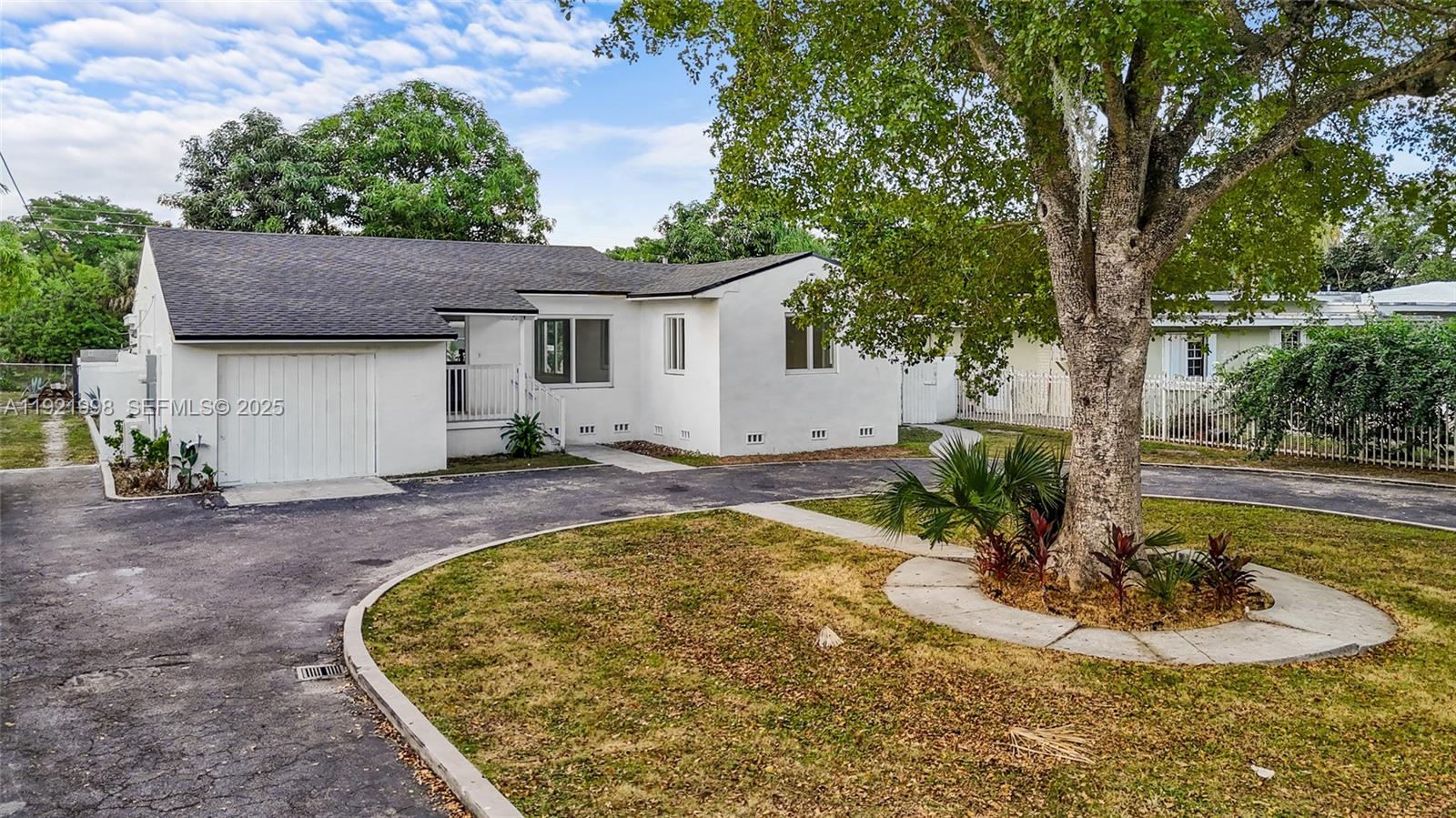 201 South Biscayne River Drive, Unit A Miami, FL 33169 - Photo 1 of 41