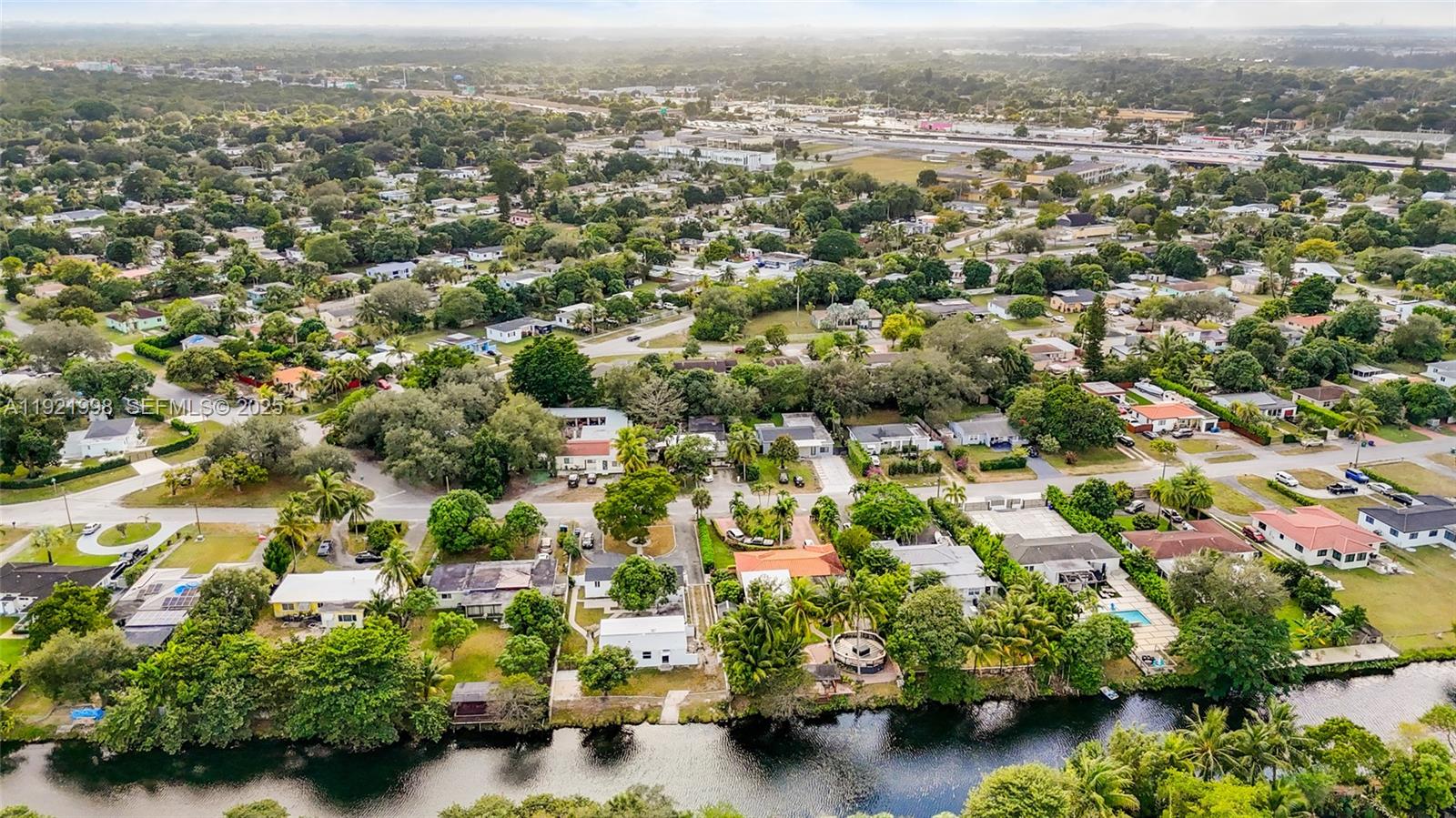 201 South Biscayne River Drive, Unit A Miami, FL 33169 - Photo 39 of 41