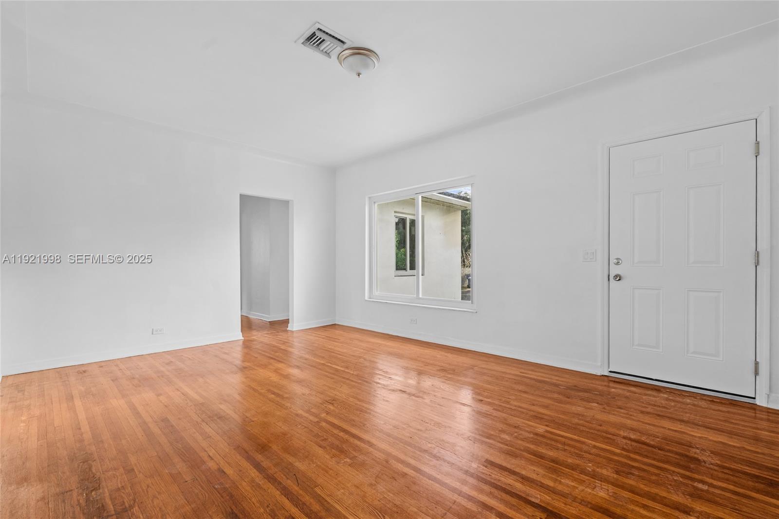 201 South Biscayne River Drive, Unit A Miami, FL 33169 - Photo 8 of 41