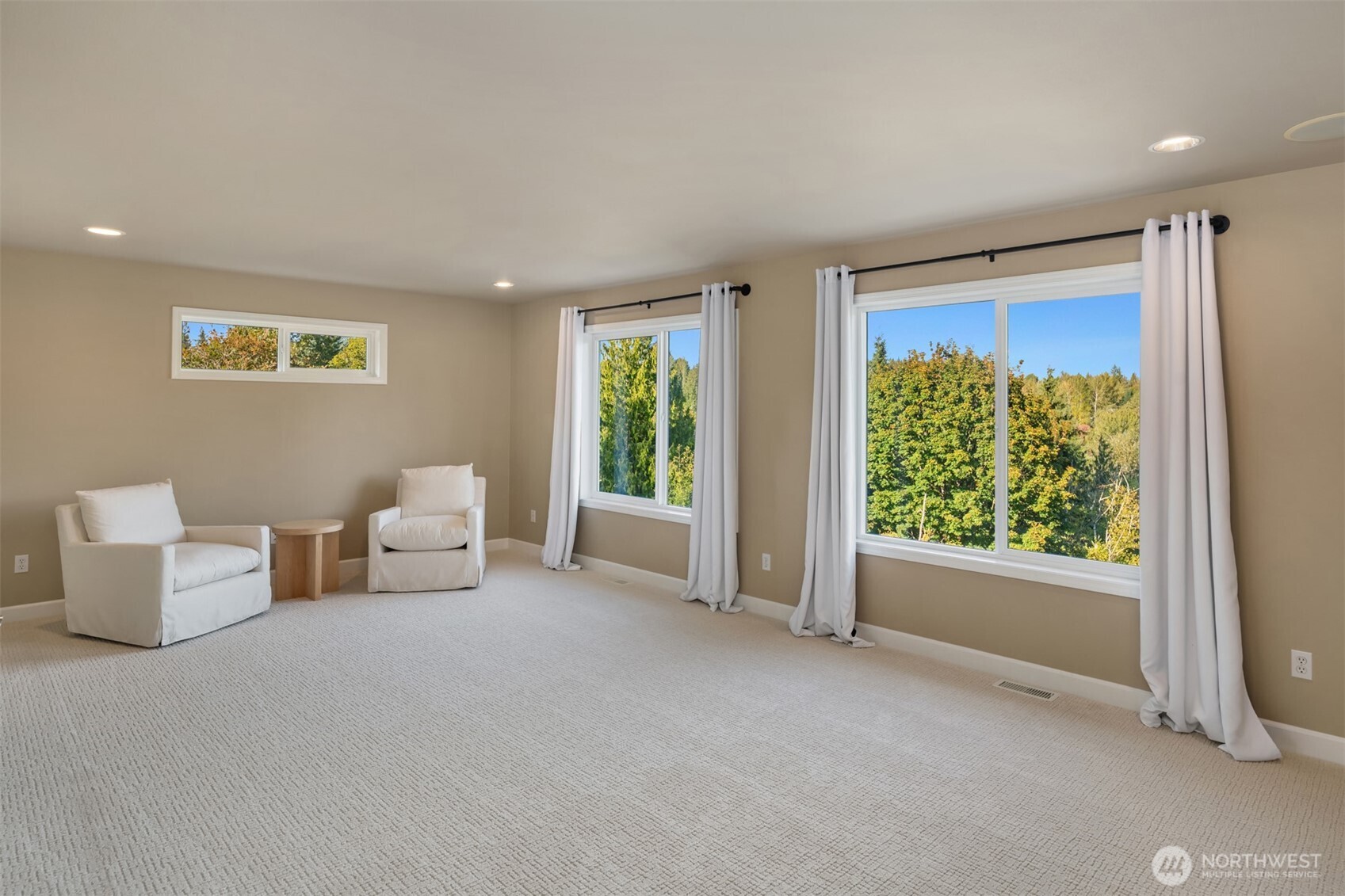 3129 115th Avenue Southeast Snohomish, WA 98290 - Photo 26 of 40 a view of livingroom with furniture and window