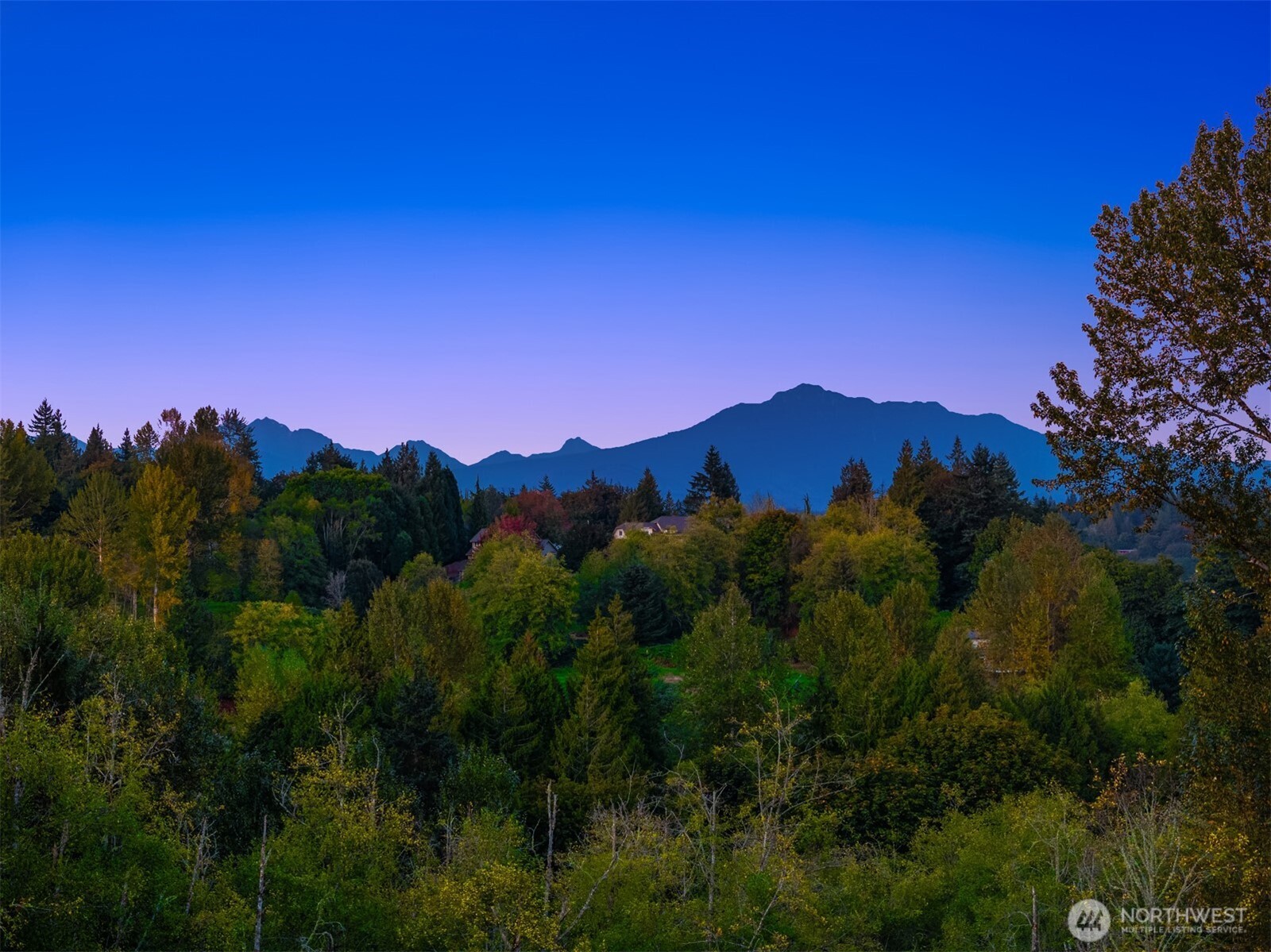 3129 115th Avenue Southeast Snohomish, WA 98290 - Photo 4 of 40 a view of a city with sunset view