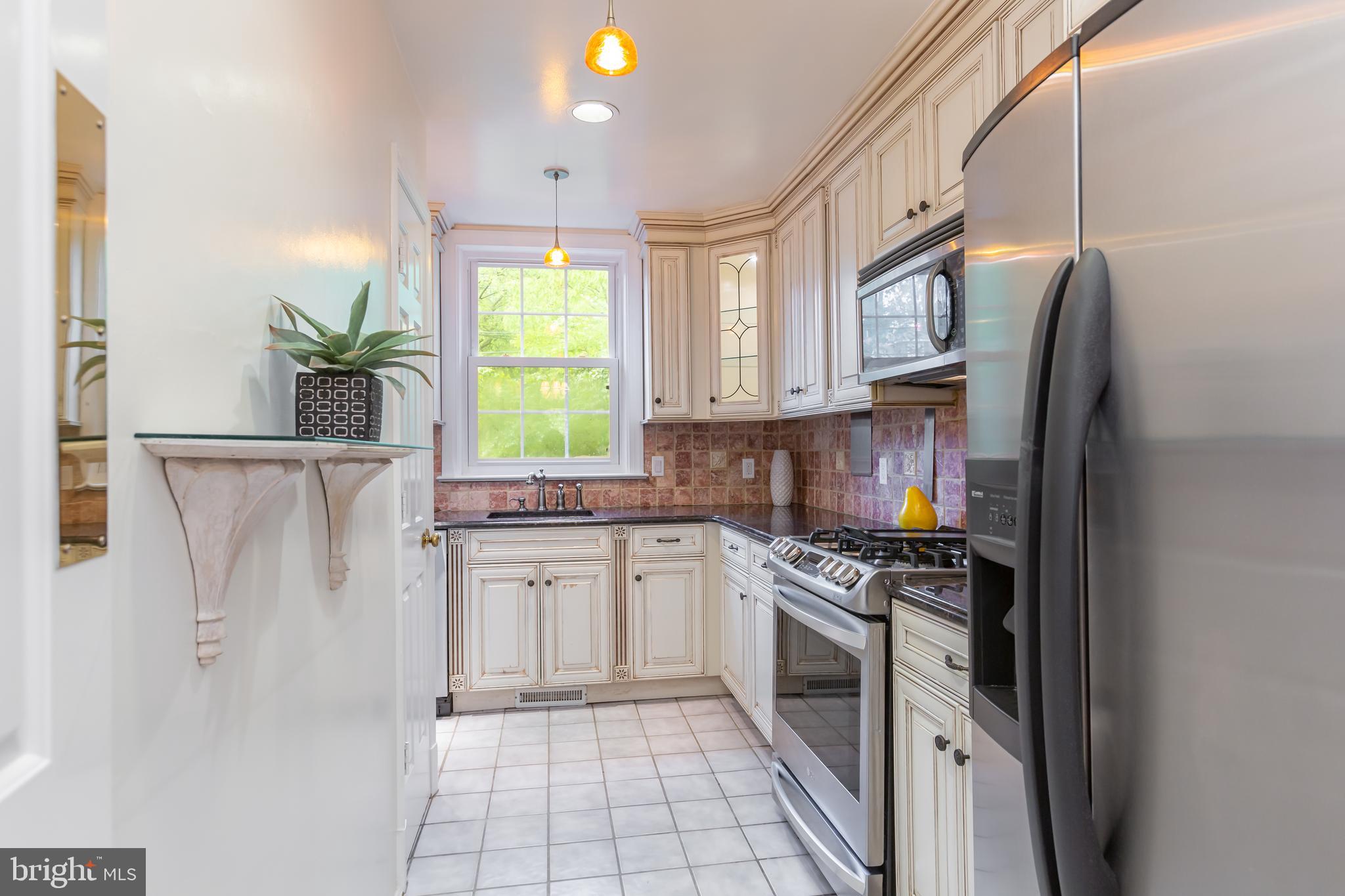 1408 Foxhall Road Northwest Washington, DC 20007 - Photo 10 of 33 Kitchen