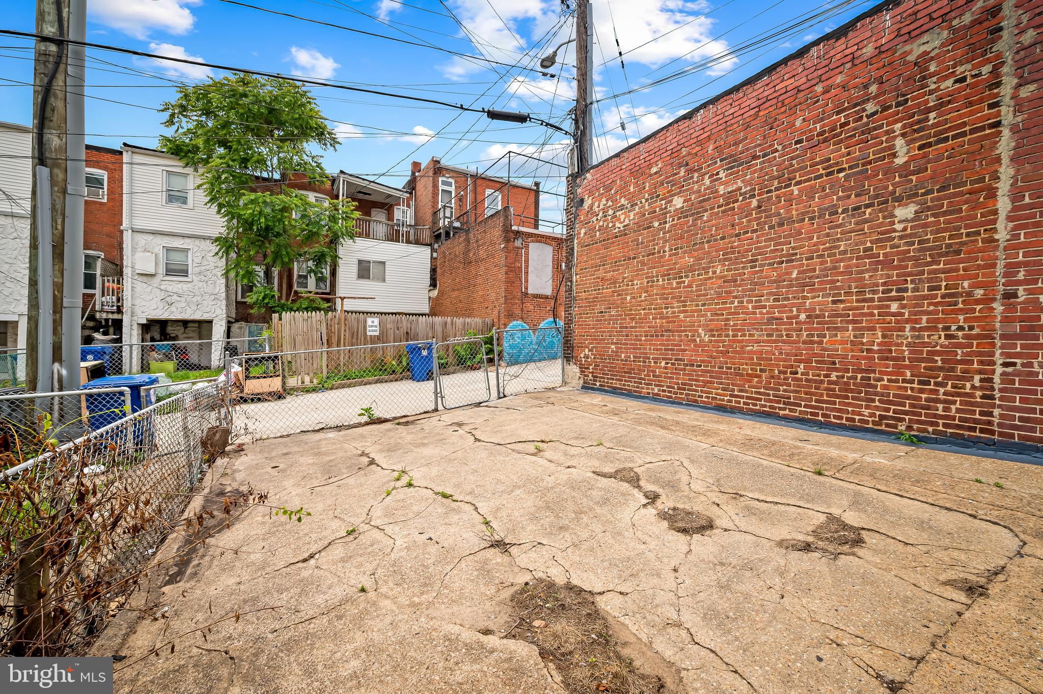 3003 Kentucky Avenue Baltimore, MD 21213 - Photo 32 of 32 a view of a backyard with a tv