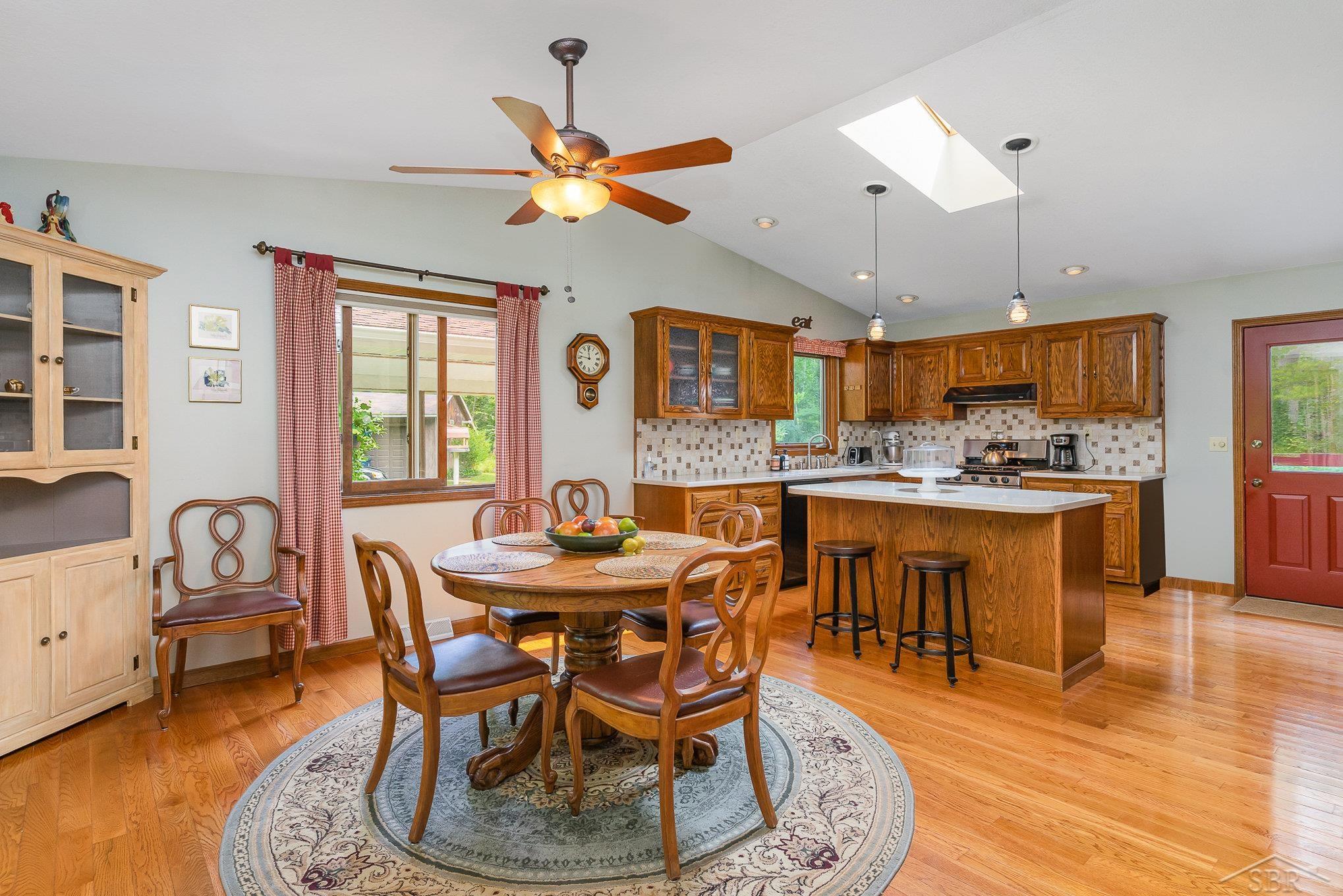 4290 North Ehlers Road Midland, MI 48642 - Photo 5 of 35