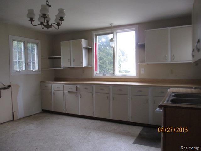 1475 Dawes Avenue Rochester Hills, MI 48307 - Photo 12 of 18