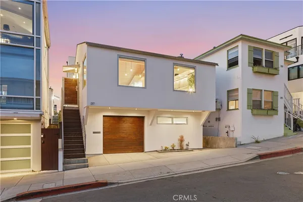 $2,995,000 | 137 15th Street, Manhattan Beach, CA 90266