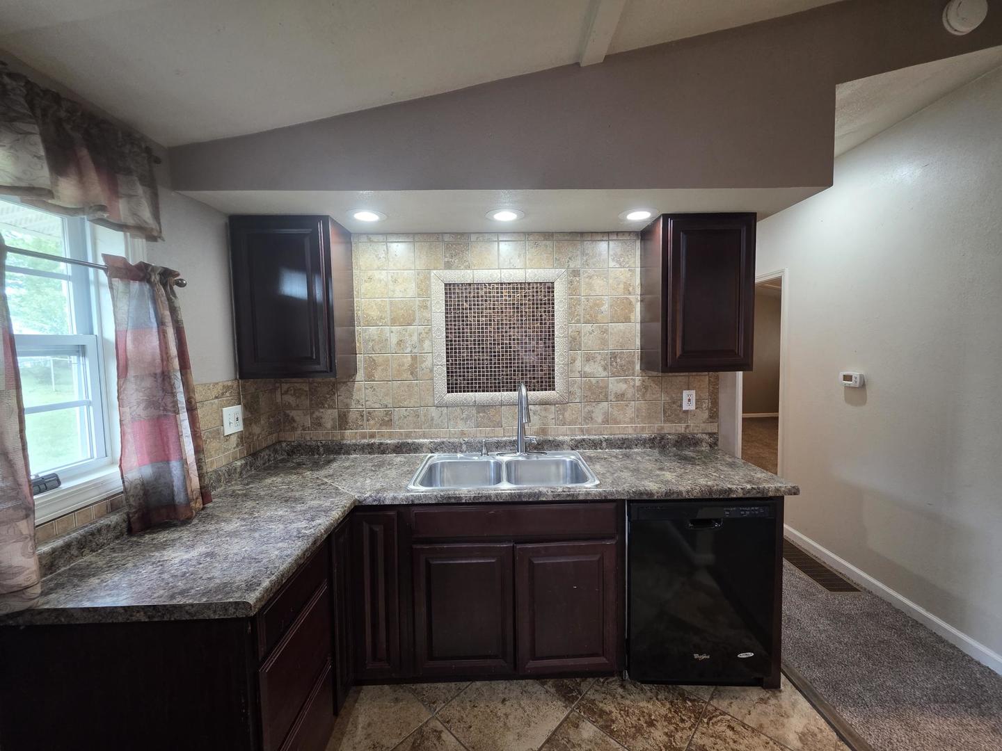 306 East Edwards Street Payson, IL 62360 - Photo 10 of 29 Gallery Image 10