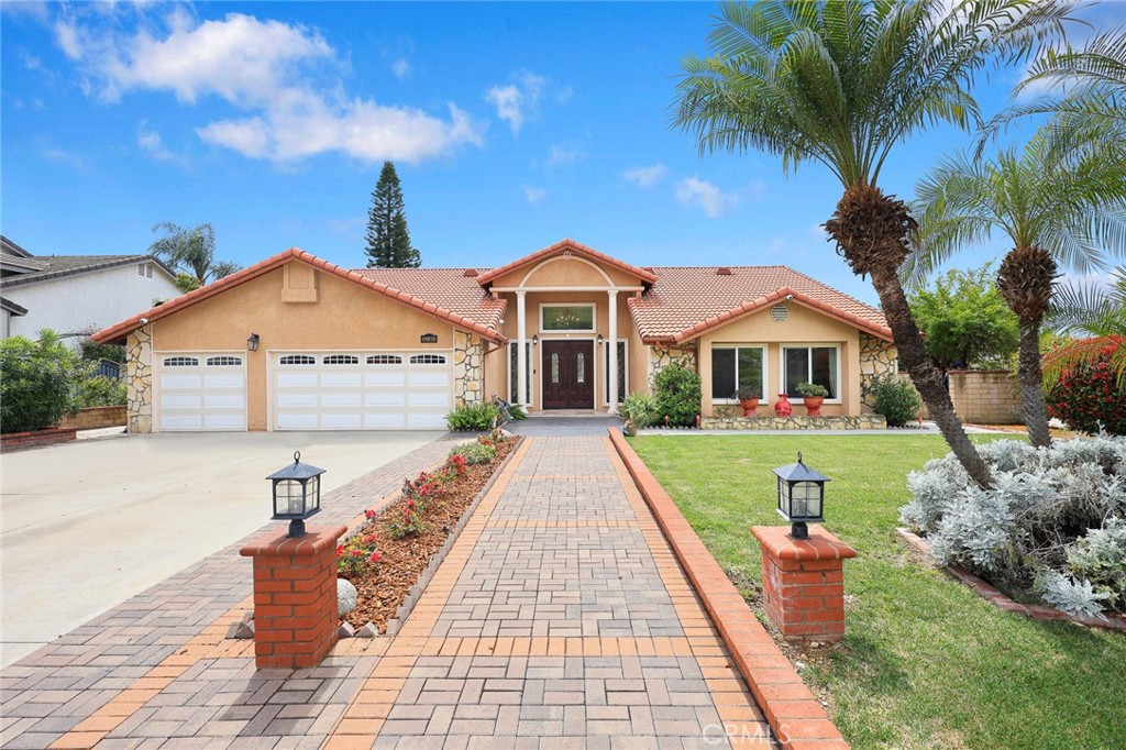 19878 East Round Hl Ln