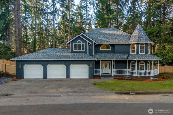 $875,000 | 11215 Madera Circle Southwest, Lakewood, WA 98499