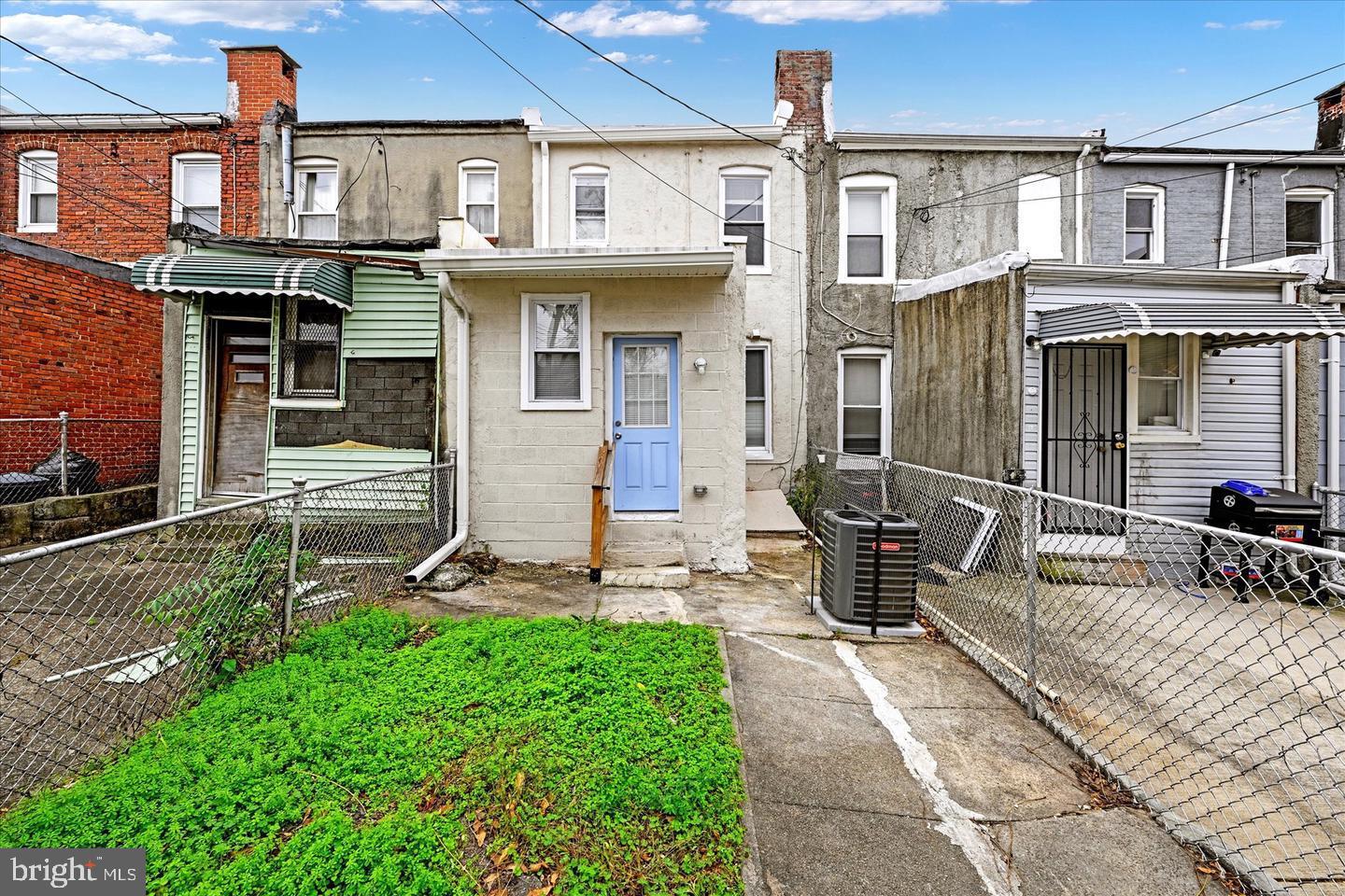 2706 East Chase Street Baltimore, MD 21213 - Photo 16 of 16 backyard