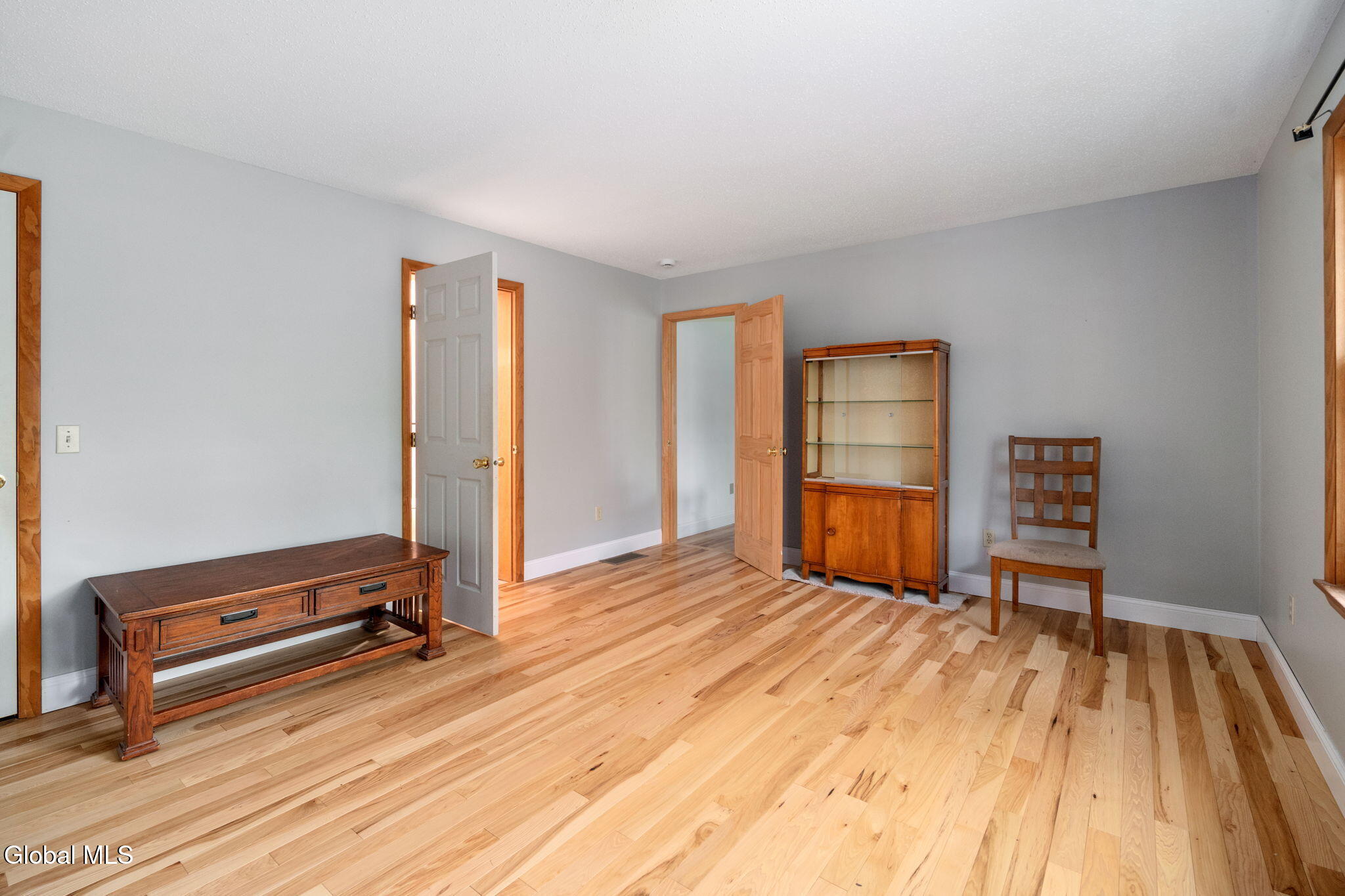 1129 Meadowdale Road Guilderland, NY 12009 - Photo 23 of 41 25-1129MeadowdaleRd_25