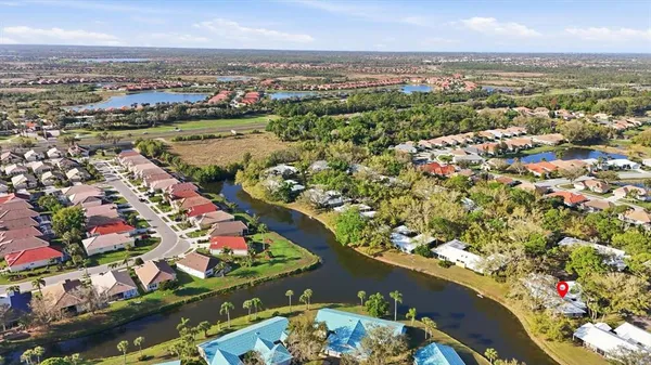 $260,000 | 260 Southampton Drive, Unit 312, Venice, FL 34293