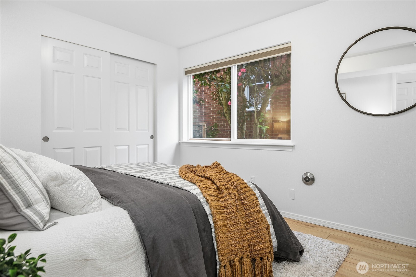 4054 54th Avenue Southwest Seattle, WA 98116 - Photo 29 of 40