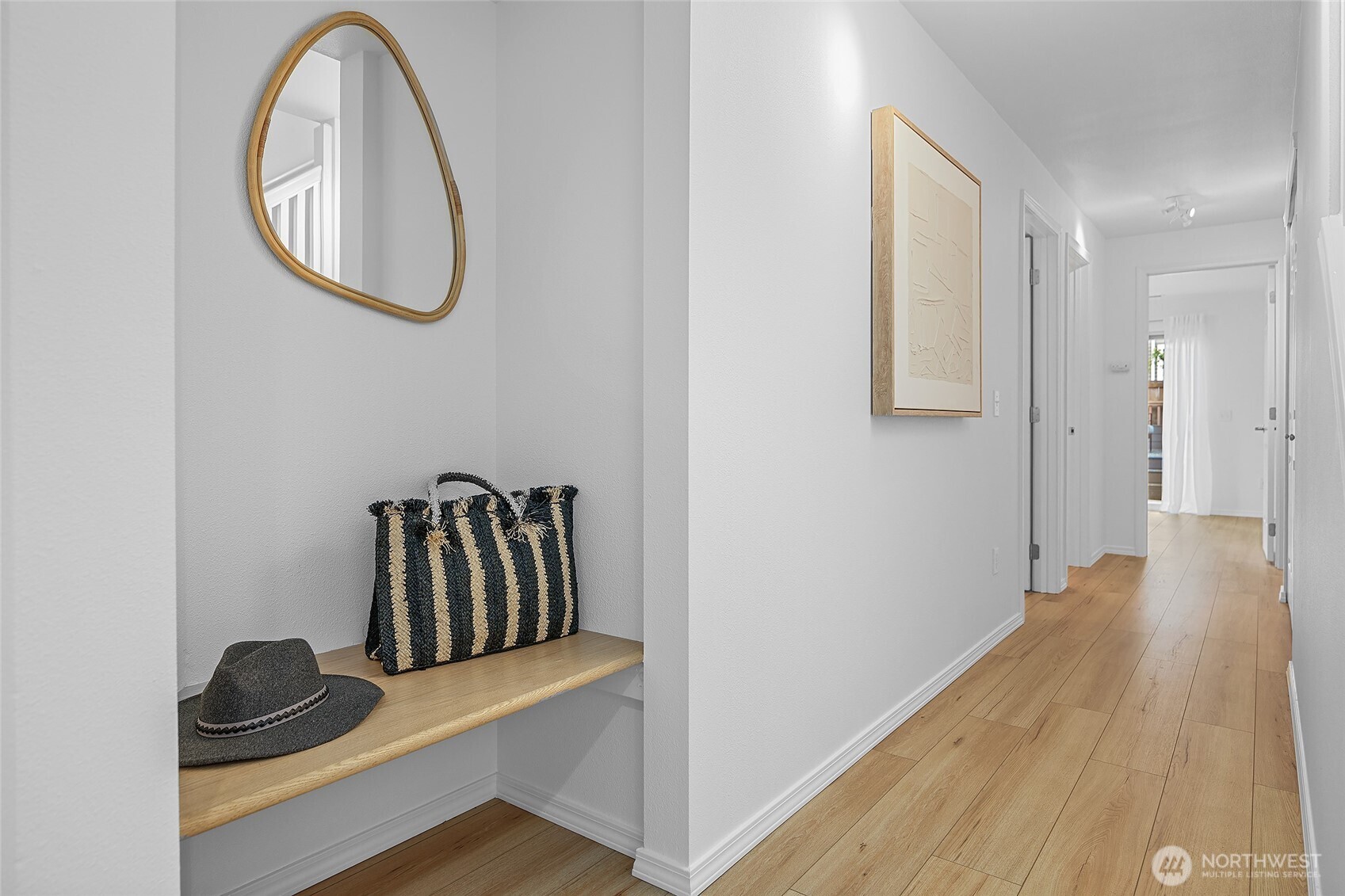 4054 54th Avenue Southwest Seattle, WA 98116 - Photo 3 of 40