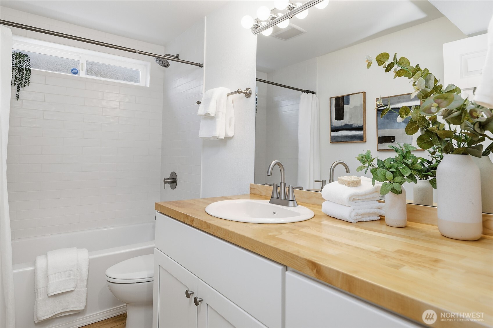 4054 54th Avenue Southwest Seattle, WA 98116 - Photo 31 of 40