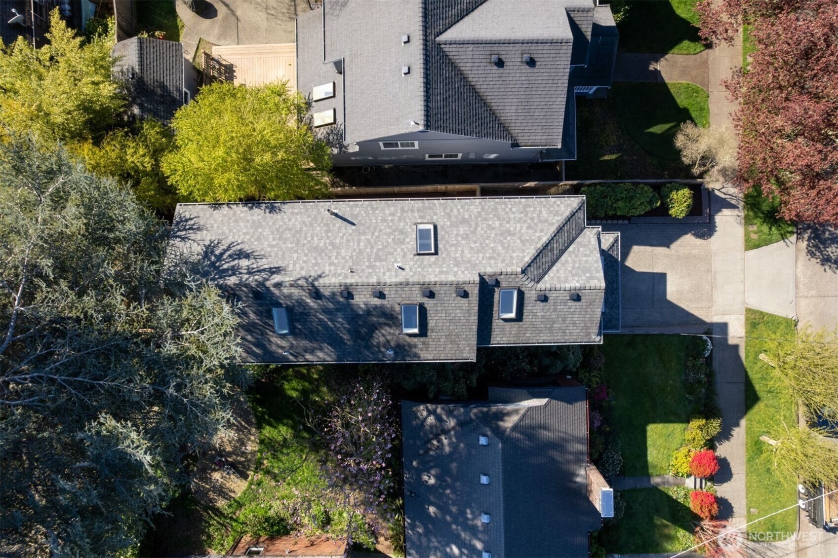 4054 54th Avenue Southwest Seattle, WA 98116 - Photo 37 of 40