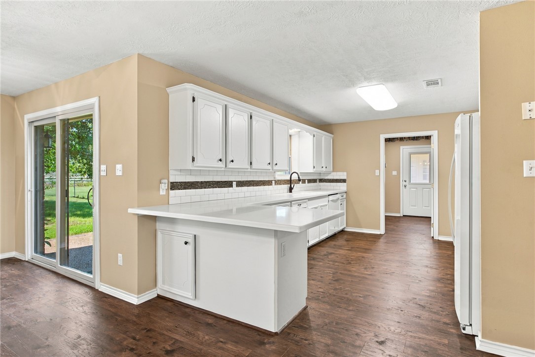 4551 Andert Road Bryan, TX 77808 - Photo 7 of 23 Gallery Image 7