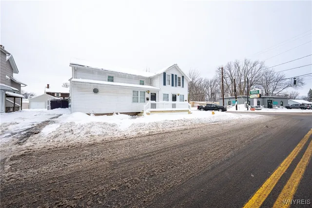 $270,000 | 1242 Oliver Street, North Tonawanda, NY 14120
