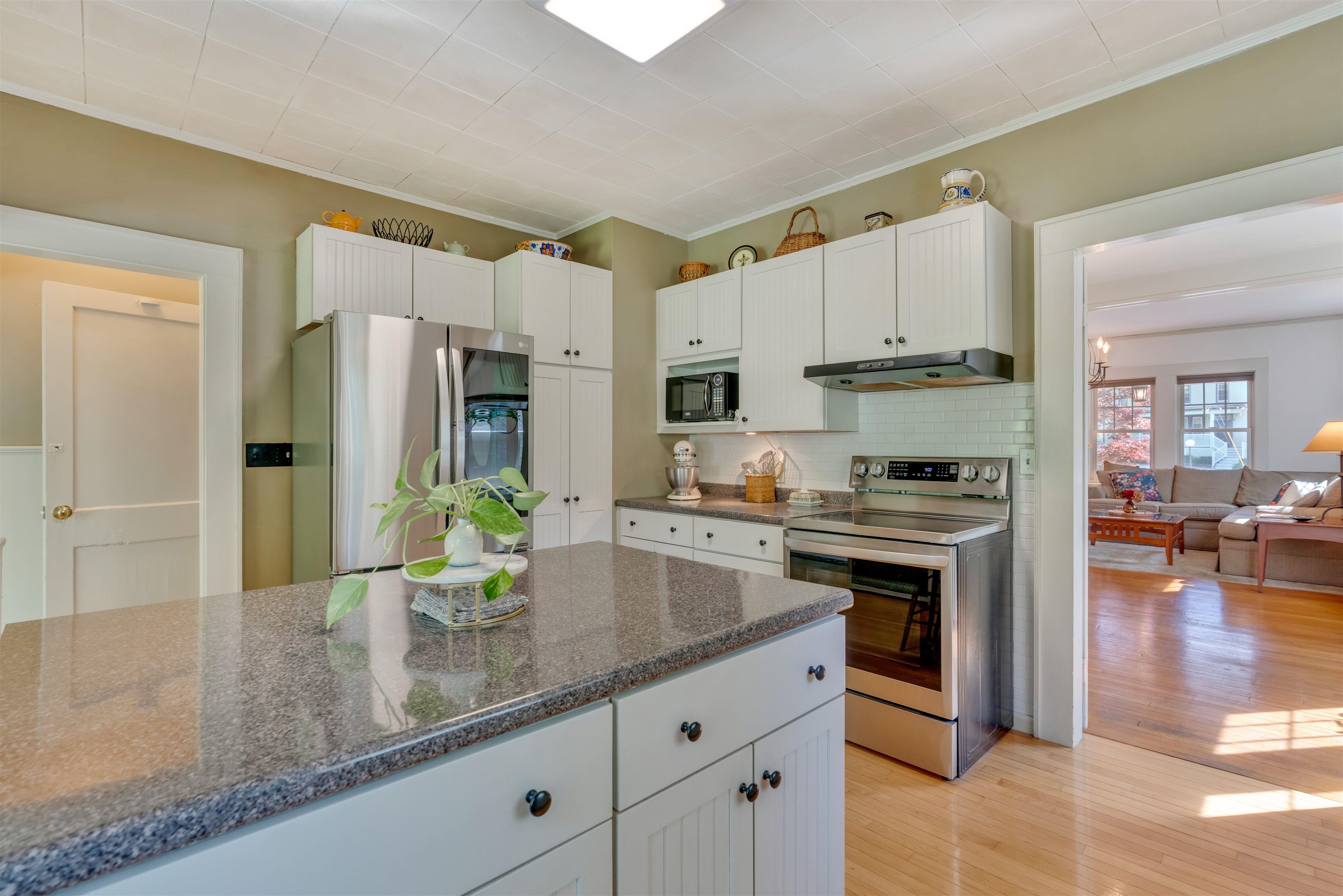 173 Winnacunnet Road Hampton, NH 03842 - Photo 8 of 41