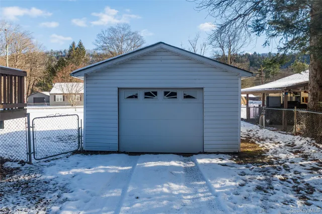 $299,000 | 8 4th Street, Godeffroy, NY 12729