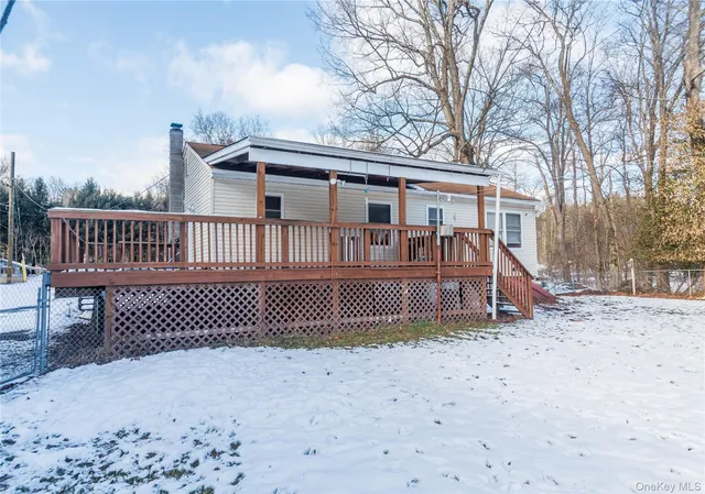 $299,000 | 8 4th Street, Godeffroy, NY 12729