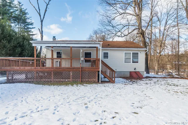 $299,000 | 8 4th Street, Godeffroy, NY 12729