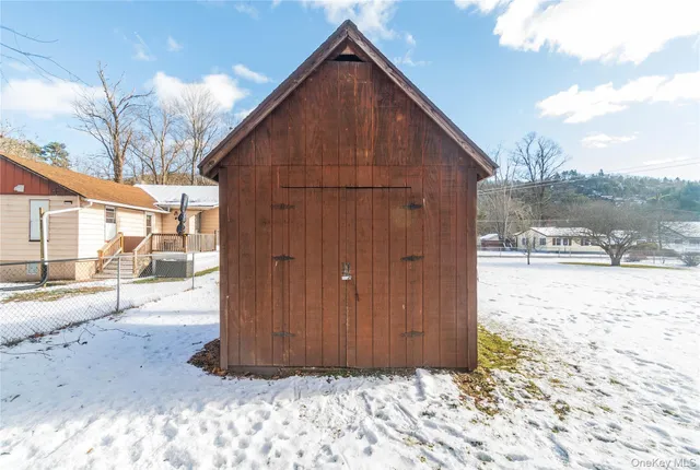 $299,000 | 8 4th Street, Godeffroy, NY 12729