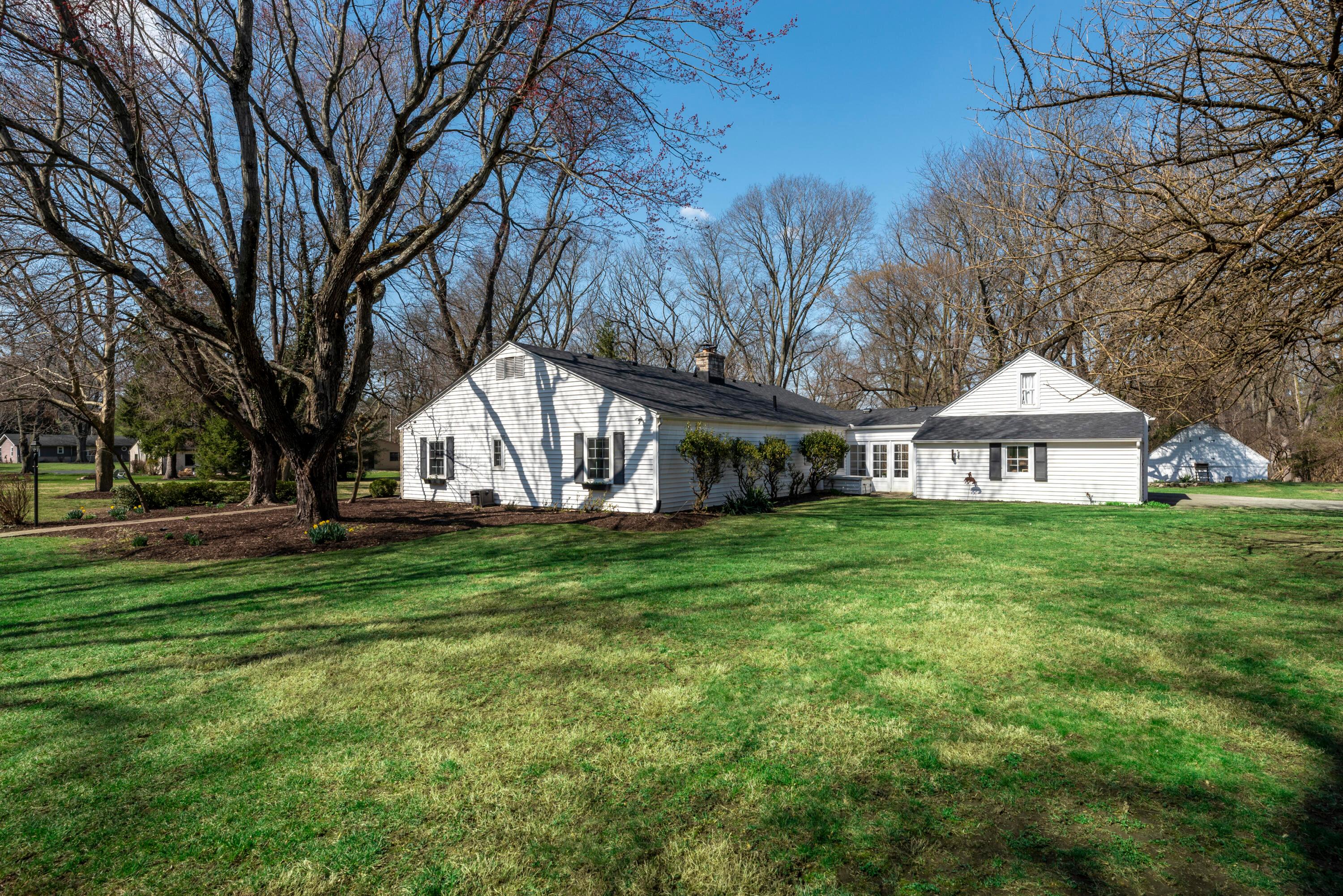 4248 Dublin Road Columbus, OH 43221 - Photo 53 of 54 56