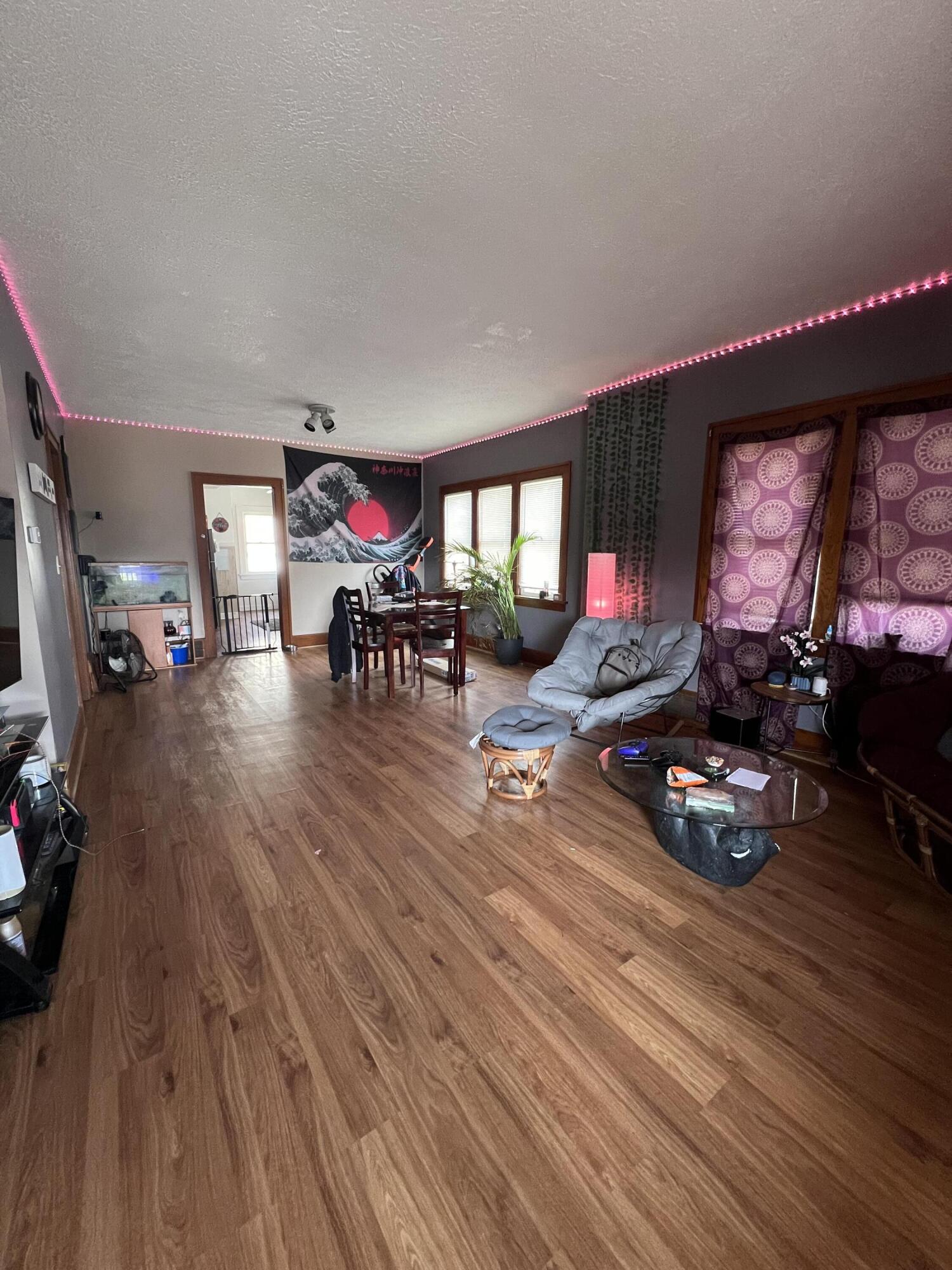 1112 Romayne Avenue Racine, WI 53402 - Photo 3 of 11 Living Room