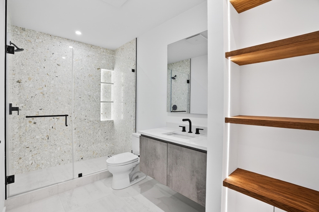 17 Algonquin Road, Unit B Newton, MA 02467 - Photo 14 of 19