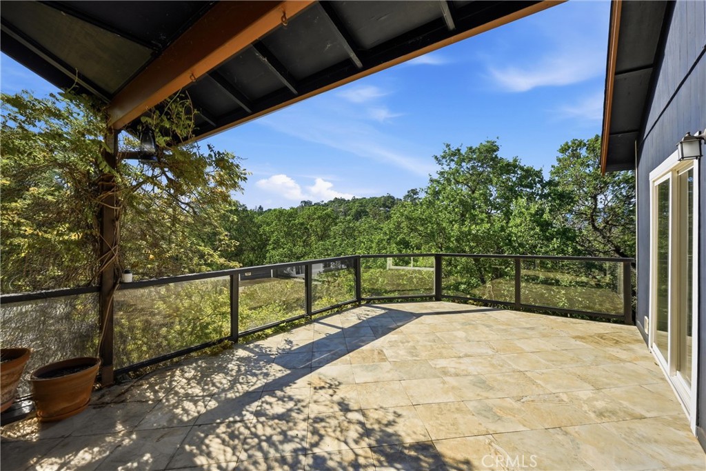 19345 Moon Ridge Road Hidden Valley Lake, CA 95467 - Photo 6 of 64 a view of balcony with couch
