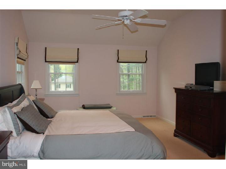 712 Malin Road Newtown Square, PA 19073 - Photo 8 of 21 Gallery Image 8