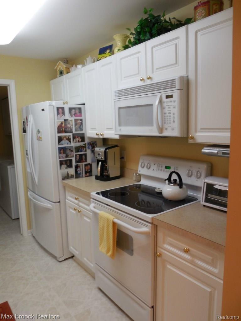 3641 Tremonte Circle, Unit 259 Rochester, MI 48306 - Photo 5 of 23 2014-10-07 16.49