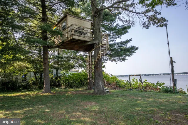 $834,900 | 3800 Edgewater Place, Baltimore, MD 21222