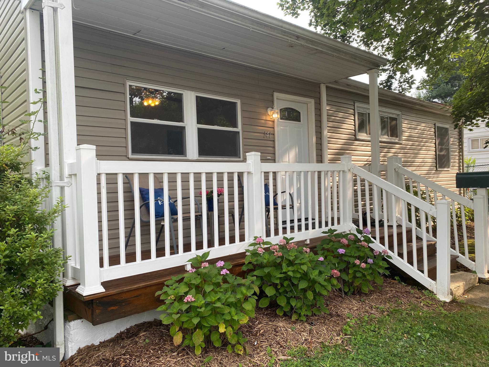 Replacement Windows and Maintenance Free Exterior