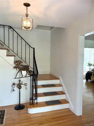 $999,950 | 10 Linda Drive, Montebello, NY 10901