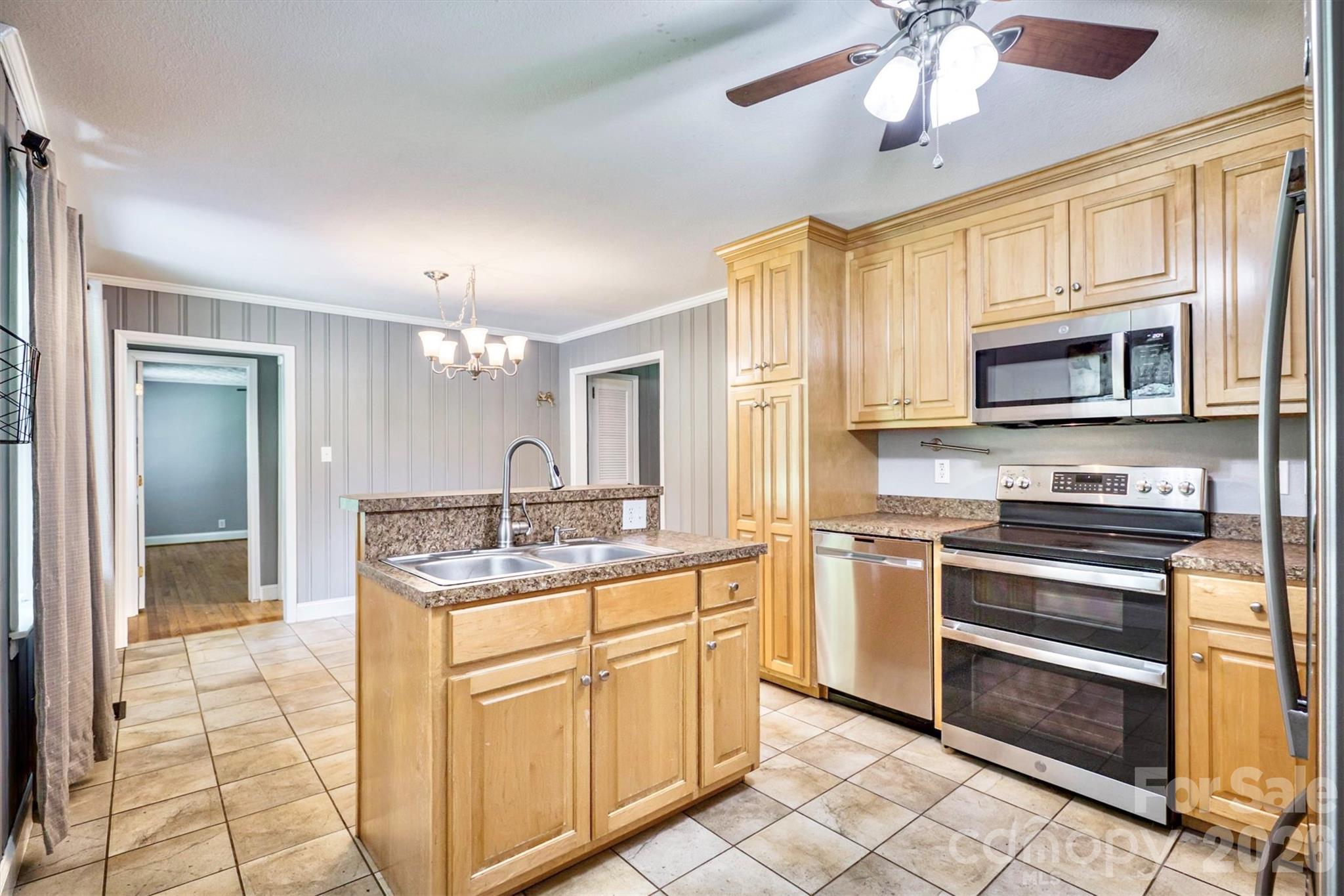 4897 Calico Road Lenoir, NC 28645 - Photo 17 of 38