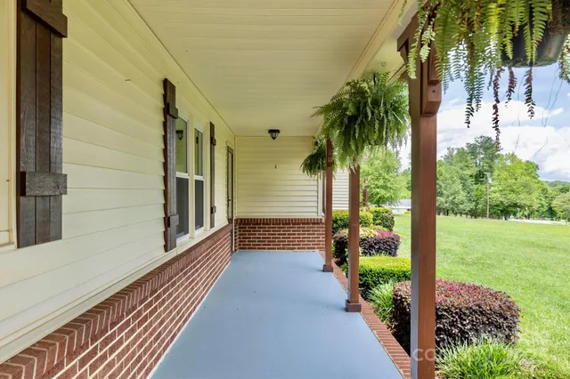 $398,000 | 4897 Calico Road, Lenoir, NC 28645