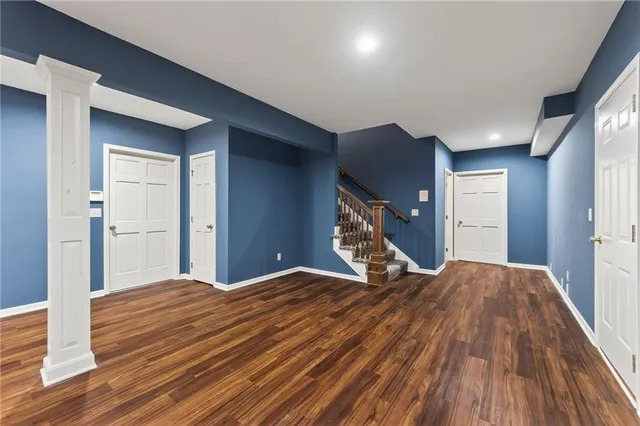 $1,125,000 | 317 Camelot Drive, Liberty, MO 64068