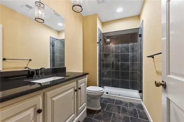 $1,125,000 | 317 Camelot Drive, Liberty, MO 64068