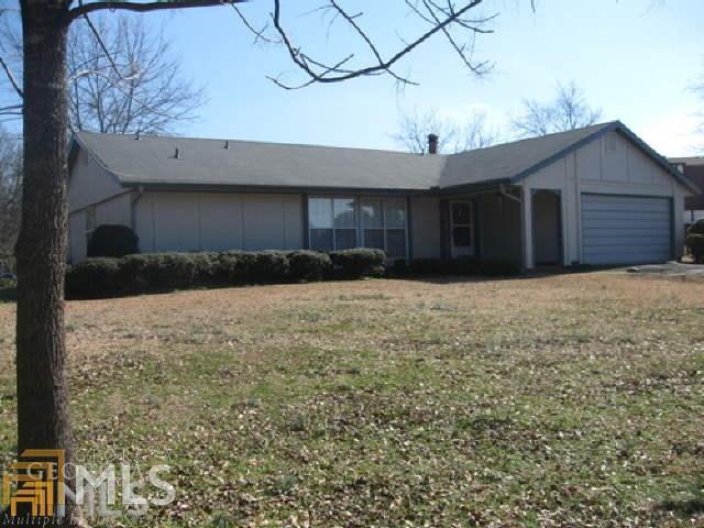 1224 Village Road Elberton, GA 30635 - Photo 1 of 1 a view of a house with a yard