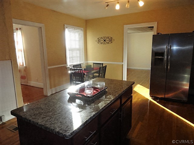 2100 Springdale Road Richmond, VA 23222 - Photo 11 of 28 a living room with granite countertop furniture and a fireplace