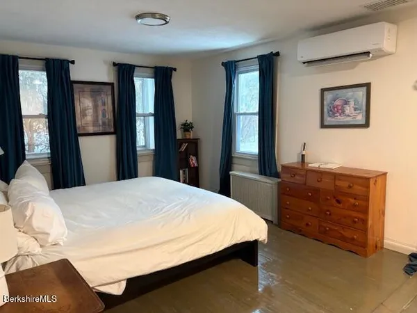 $1,800 | 4 Pleasant Street, Adams, MA 01220