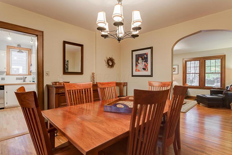 229 Fallis Road Columbus, OH 43214 - Photo 3 of 29 Gallery Image 3