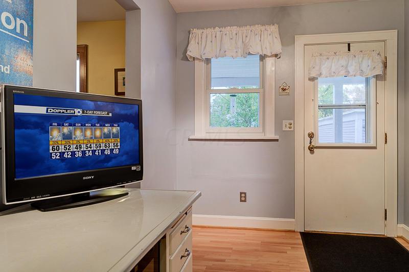 229 Fallis Road Columbus, OH 43214 - Photo 8 of 29 Gallery Image 8