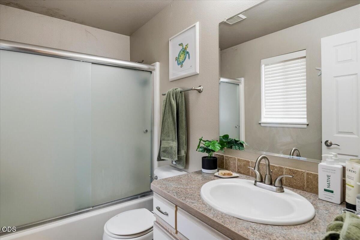 1559 Southwest Rimrock Way Redmond, OR 97756 - Photo 30 of 40
